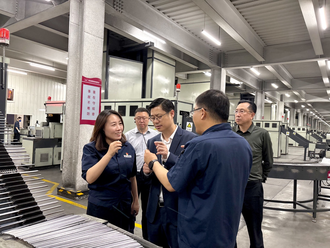 本溪市政府領導走訪金橋焊材集團調研